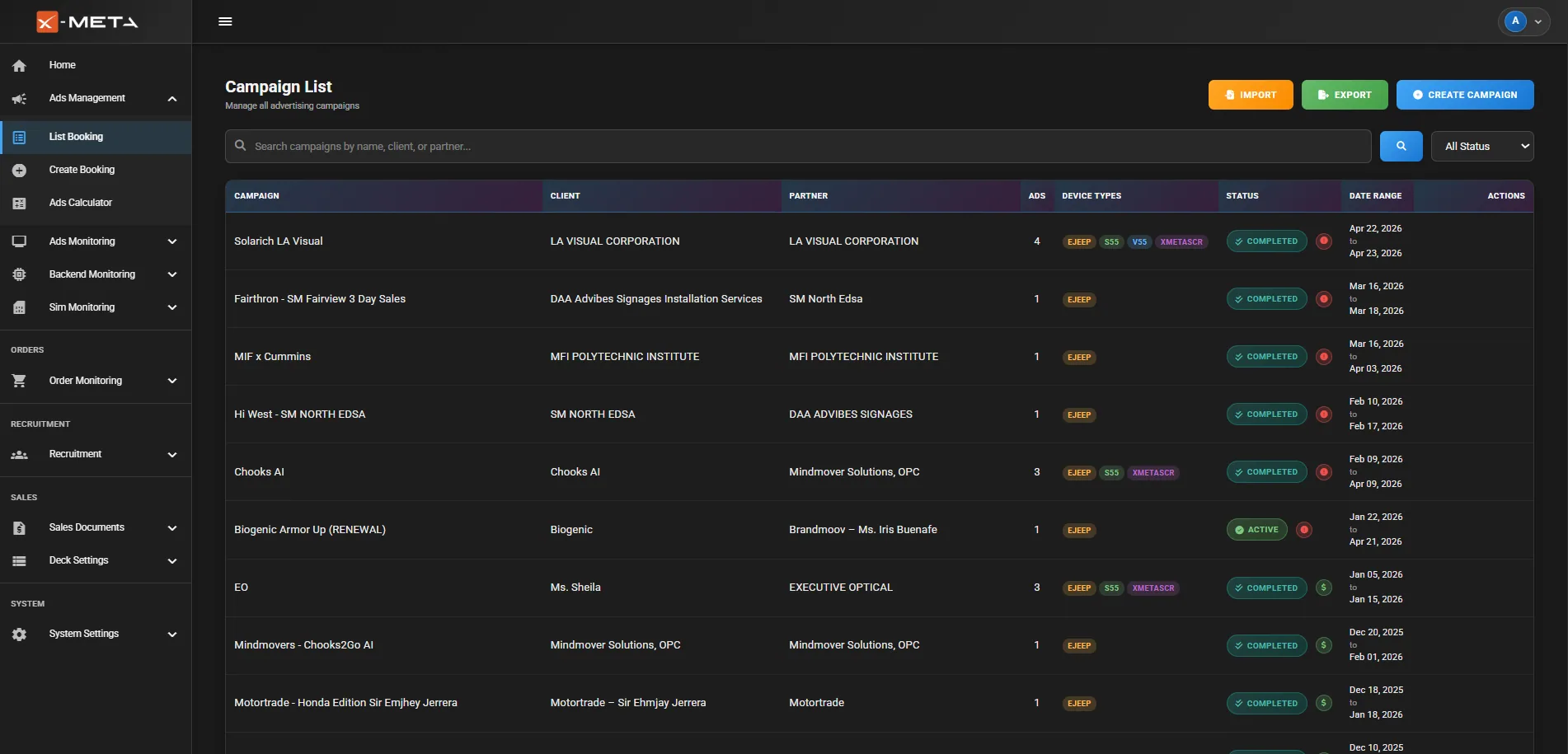 Campaign list with clients, partners, screen types, and statuses